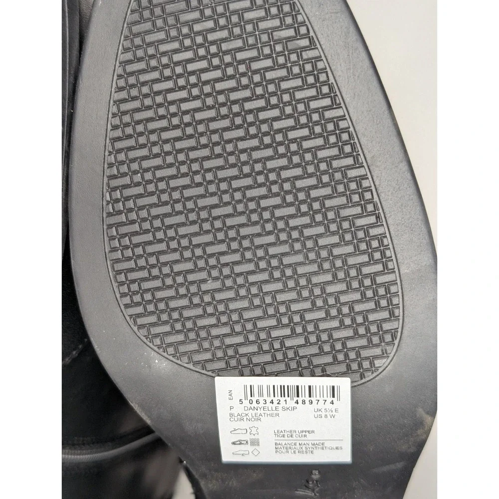 Clarks Collection Women's Danyelle Skip Block Heel Booties Black Size‎ 8 W Wide